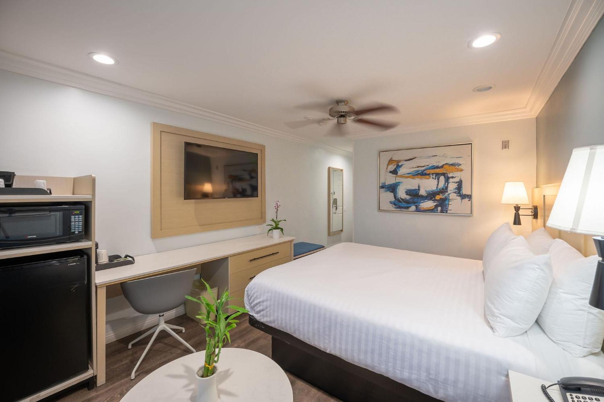 Ramada By Wyndham Redondo Beach Exterior foto