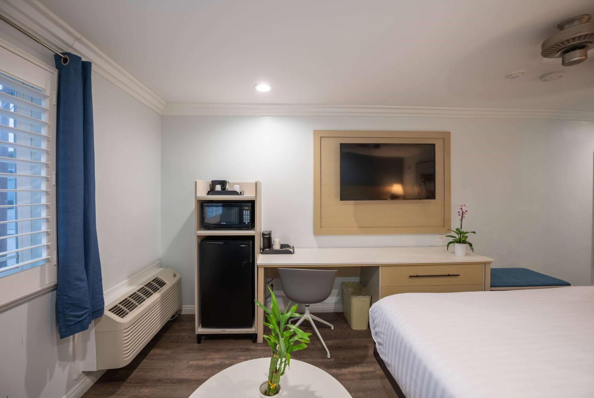 Ramada By Wyndham Redondo Beach Exterior foto